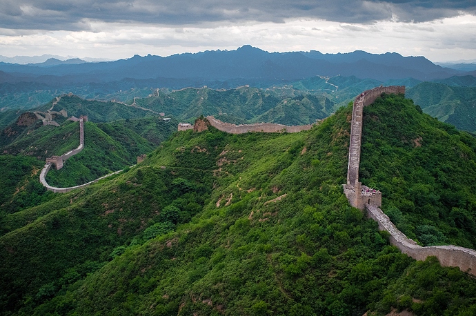 2560px-The_Great_Wall_of_China_at_Jinshanling-edit